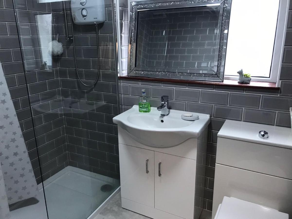 Lovely 3 Bedroom Apartment In Buncrana Exterior photo